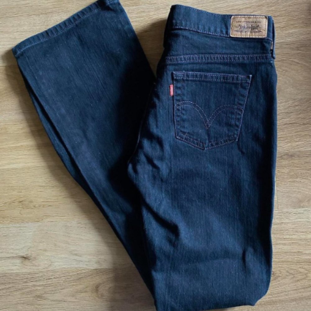 levi’s 515 dark wash bootcut jeans
